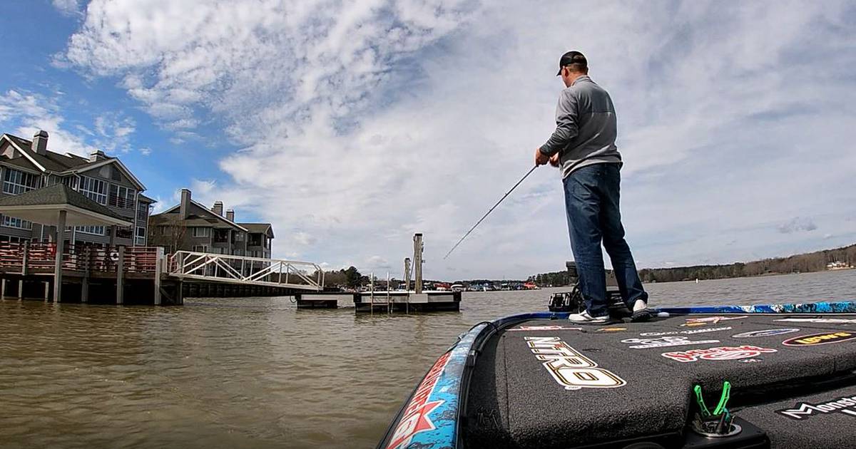 Major League Fishing’s ‘Redcrest’ tournament underway at Lake Norman