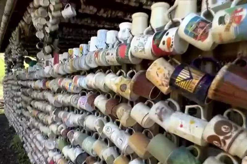 Checking out the House of Mugs in Collettsville