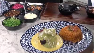 Making pork pipian with Que Fresa